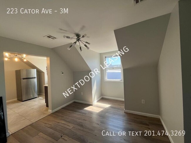 Building Photo - 223 Cator Ave