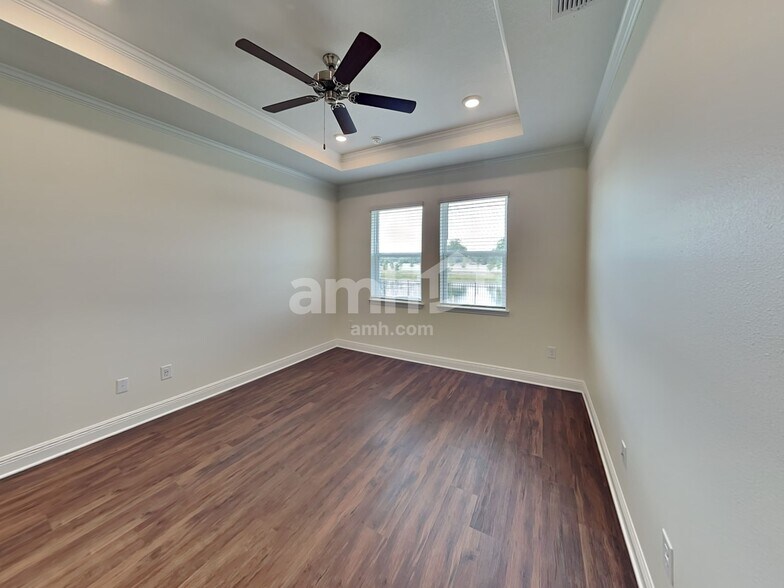 Building Photo - 14612 Cedar Ml Dr