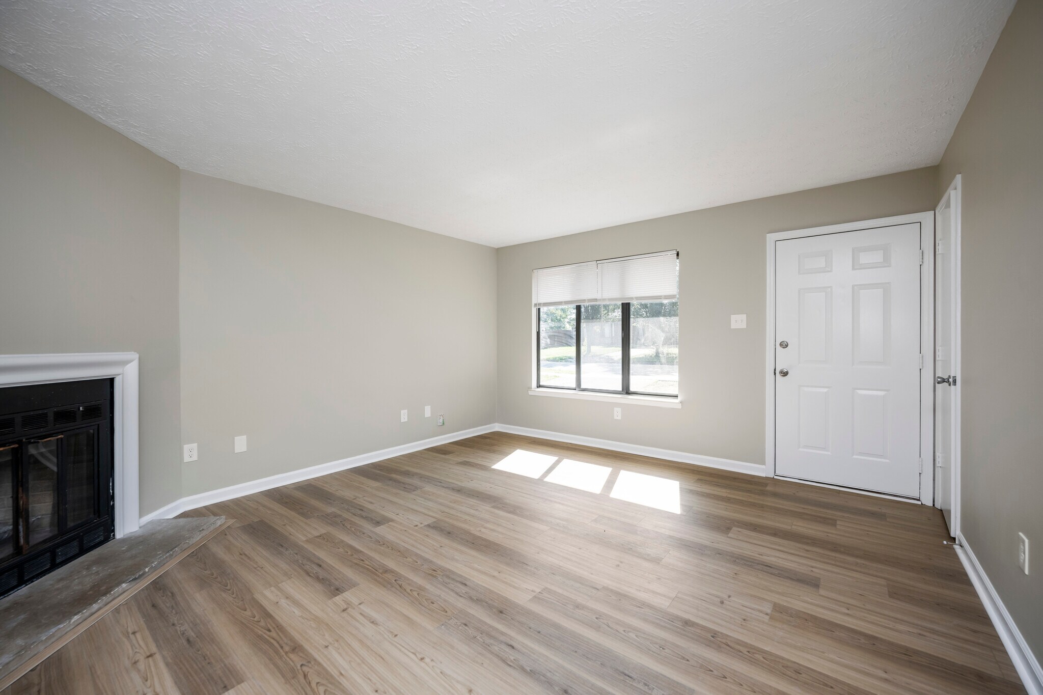 Building Photo - 3409 Woodspring Dr