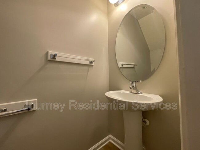 Building Photo - 3135 Ivy Wood Ln