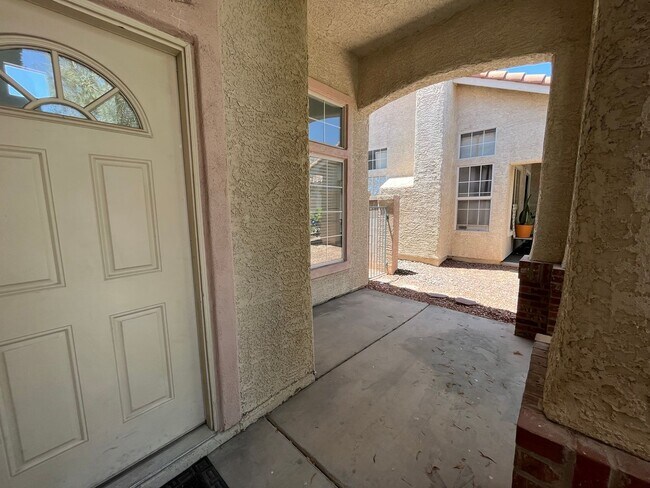 Building Photo - 3 bedroom and 2.5 bath in prime Henderson !! 89074 - Nearby School!