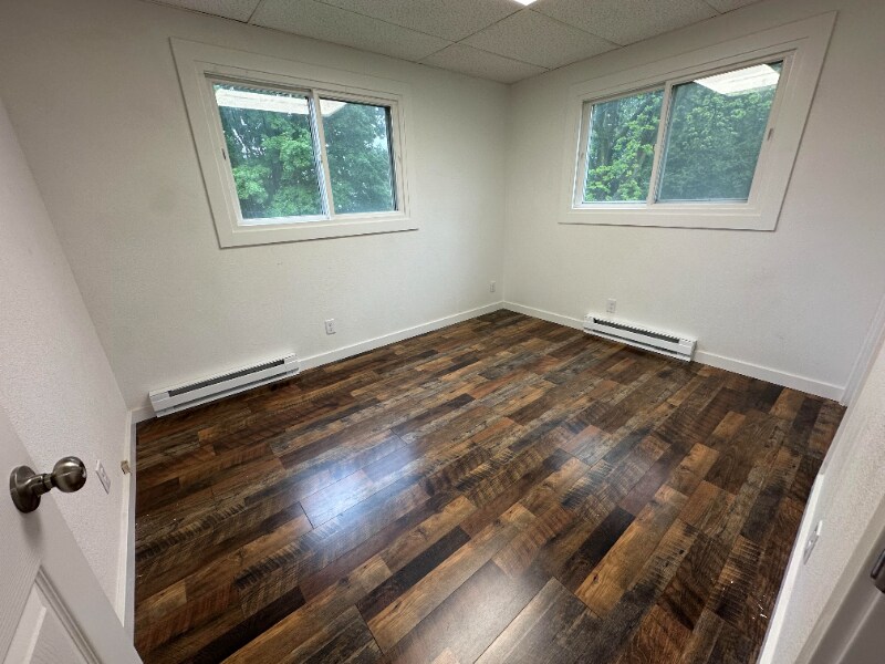 Building Photo - 124 Cherry Ave