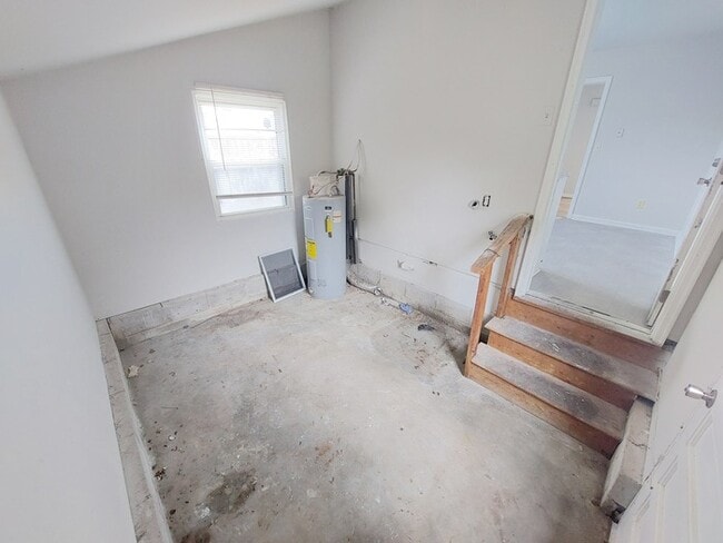 Building Photo - CUTE AND COZY 3 BEDROOM HOME AT BUCKROE BEACH FOR RENT!!!