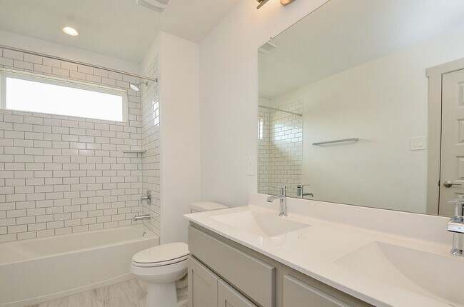 Building Photo - 29203 Pikes Peak Dr