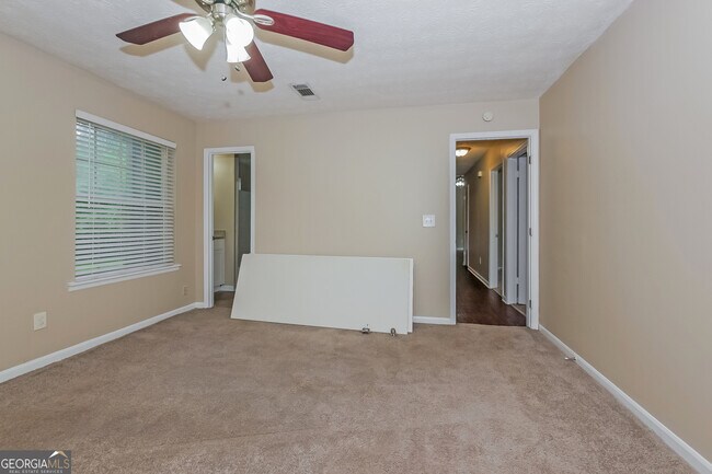 Building Photo - 371 Ridge Trail
