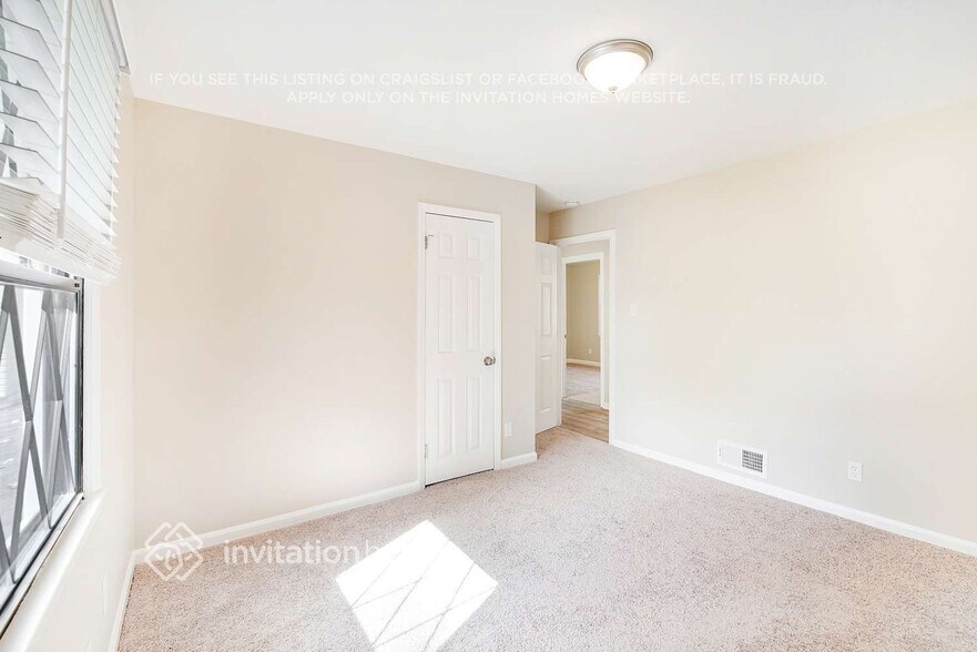 Building Photo - 3938 Somerdale Ln