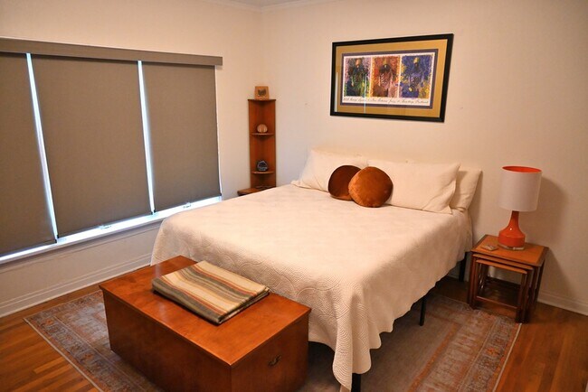 Building Photo - 401 W Nations Ave