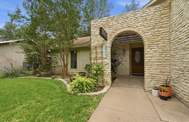 Building Photo - 2509 Redleaf Ln