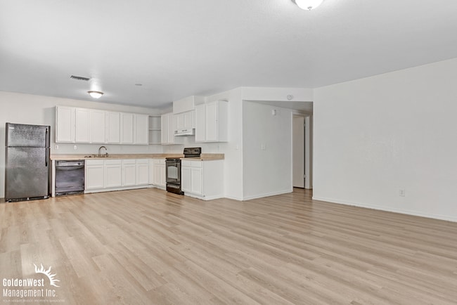 Building Photo - Remodeled 4Bdm 2Ba Downtown Duplex in Phoenix