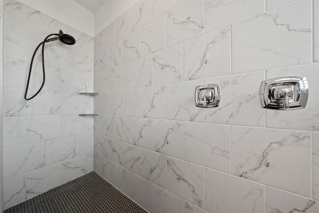 Building Photo - 1332 Tan Gable Ln