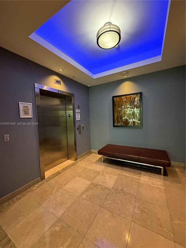 Building Photo - 3180 SW 22nd Terrace