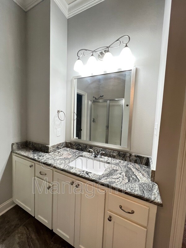 Building Photo - 8027 Seville Ct
