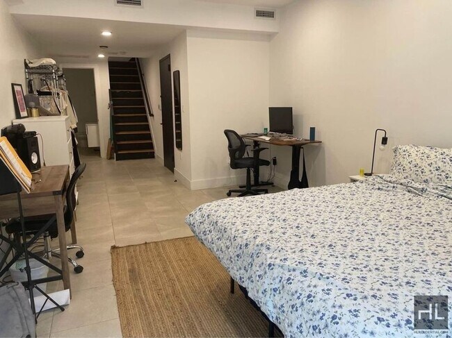 Building Photo - DECATUR STREET