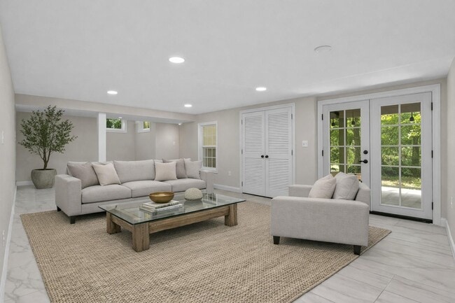 Building Photo - 6609 Heidi Ct