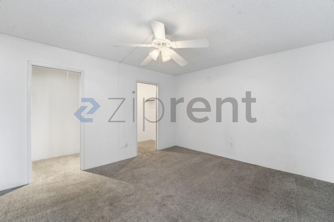 Building Photo - 4950 N Miller Rd