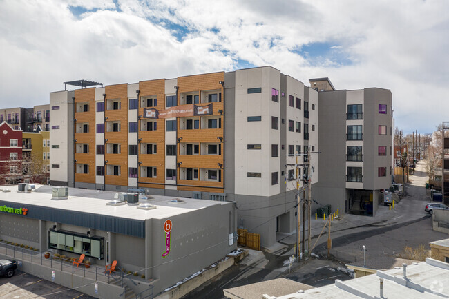 Building Photo - Jeff Park Flats