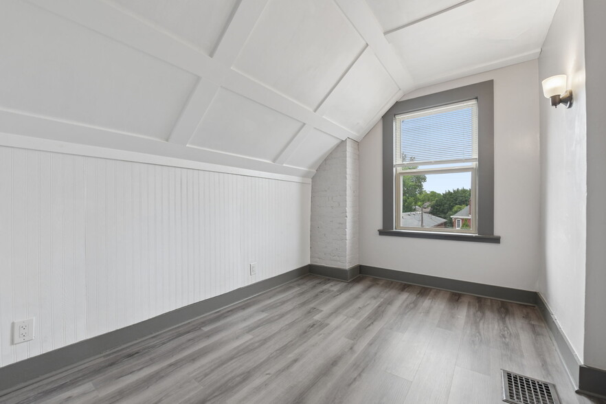 Building Photo - 168 Chittenden Ave