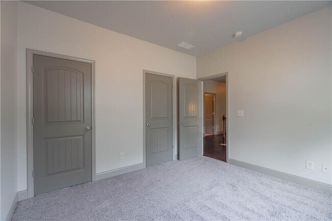 Building Photo - 2121 Spring Sound Ln