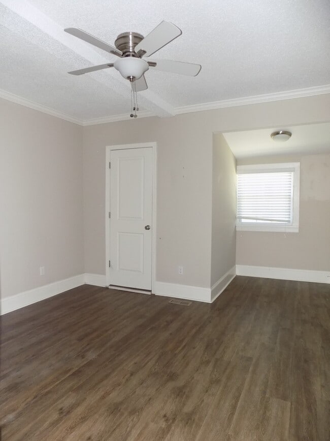 Building Photo - Short term lease in Olympia