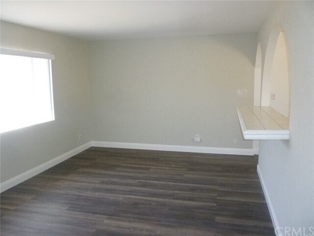 Building Photo - 15910 Harvard Blvd