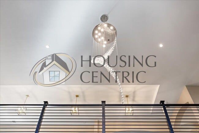 Building Photo - Breathtaking Luxury Custom Rental in Guard Gated Serrano Golf Community!!