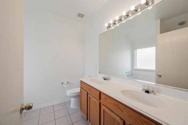 Building Photo - 3110 Eastwood Dr