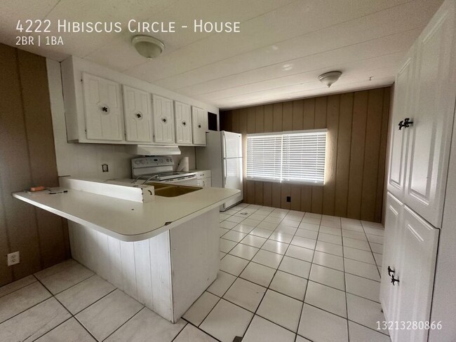 Building Photo - Beautiful 2/1 Mobile Home in West Palm Beach