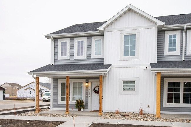 Building Photo - 125 Sleeper Wy