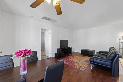 Building Photo - 8476 New Salem St