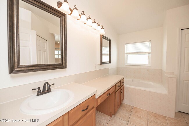 Building Photo - 3446 Hoofprint Dr