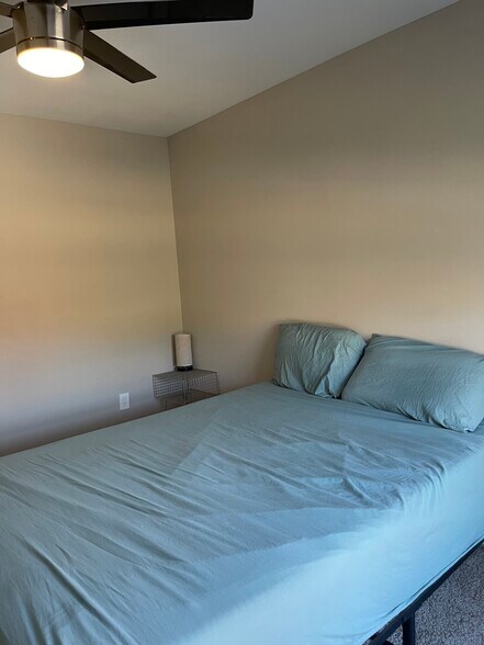 Building Photo - 12828 Dunkirk Dr