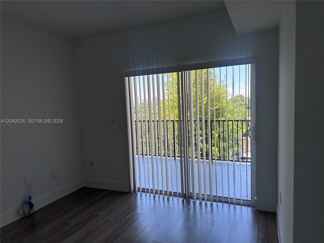 Building Photo - 3410 Coral Wy