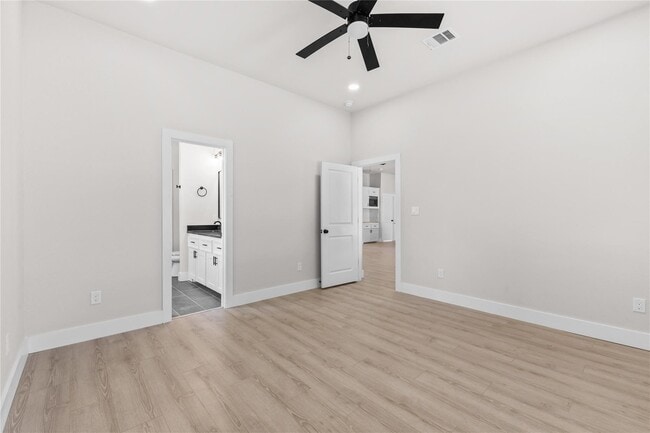 Building Photo - 2315 Progress Dr