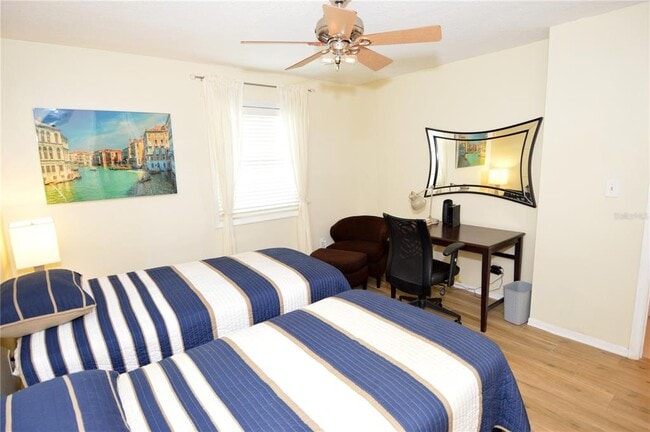 Building Photo - 3873 Pompano Dr SE