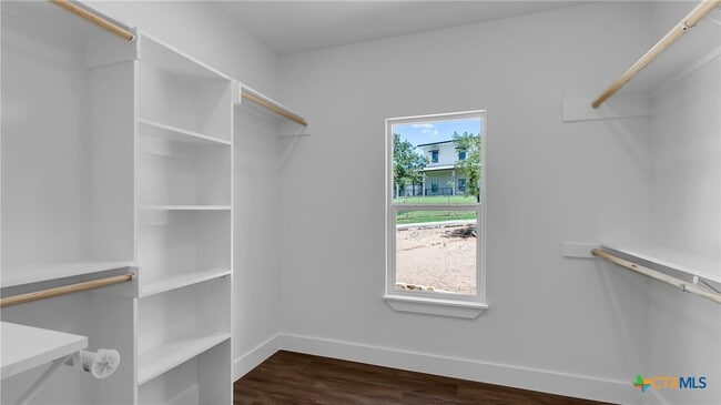 Building Photo - 105 Chesterfield Dr