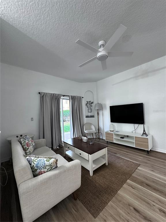 Building Photo - 428 Miramar Ave