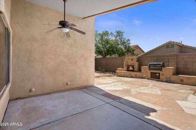 Building Photo - 10307 E Caribbean Ln