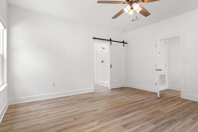 Building Photo - Spacious 3-Bedroom Home W/Office