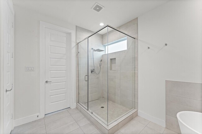 Building Photo - 5418 Robusto Pl