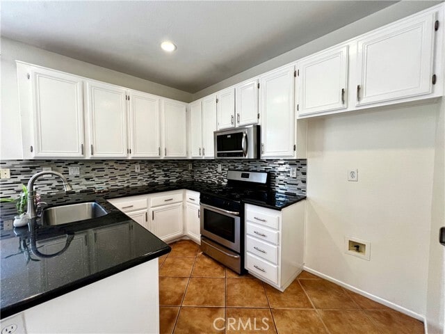 Building Photo - 16620 Colonial Dr