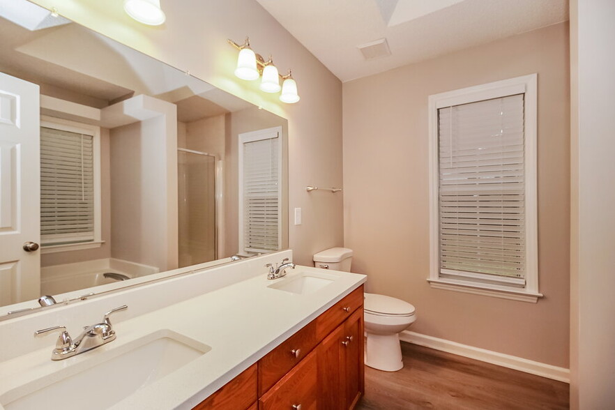 Building Photo - 3321 Hard Rock Ct