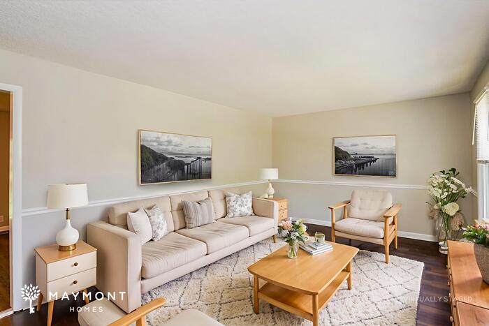 Building Photo - 4873 Everest Dr