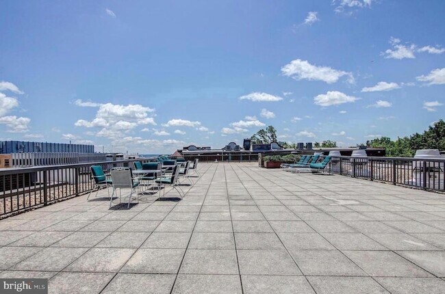 Building Photo - 2320 Wisconsin Ave NW