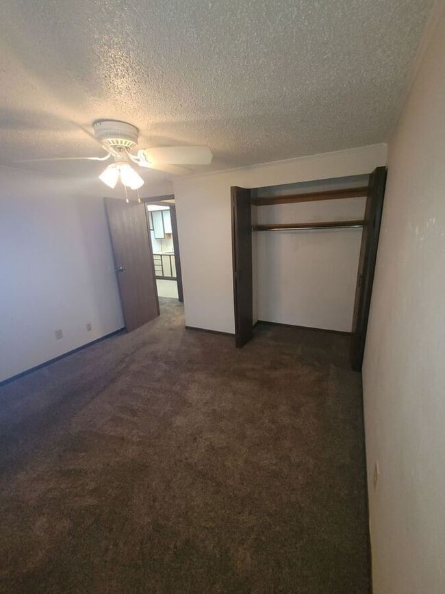 Building Photo - 446 Cedar Gate Ct