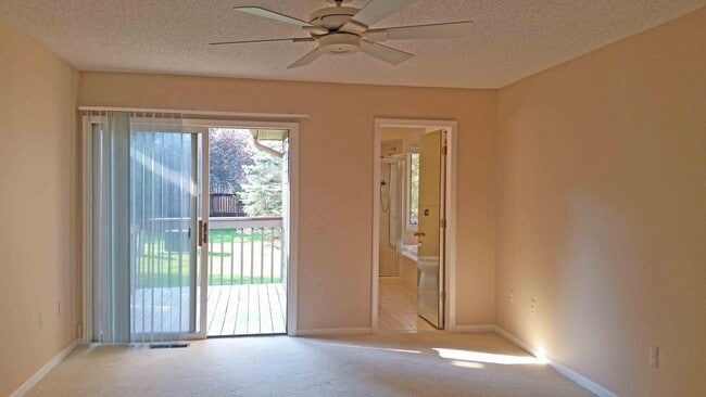 Building Photo - 4749 Bayberry Cir