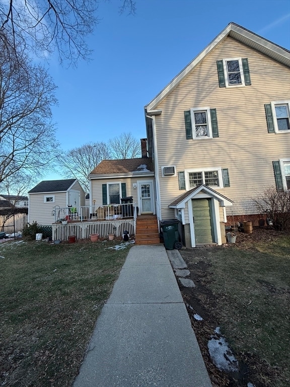 Building Photo - 97 Friend St