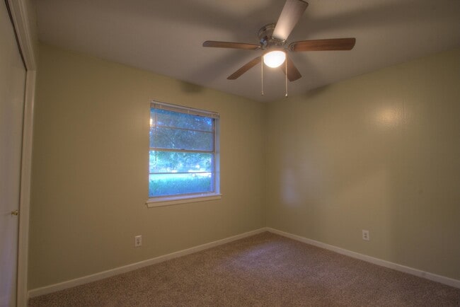 Building Photo - 4311 Marcell Cir W