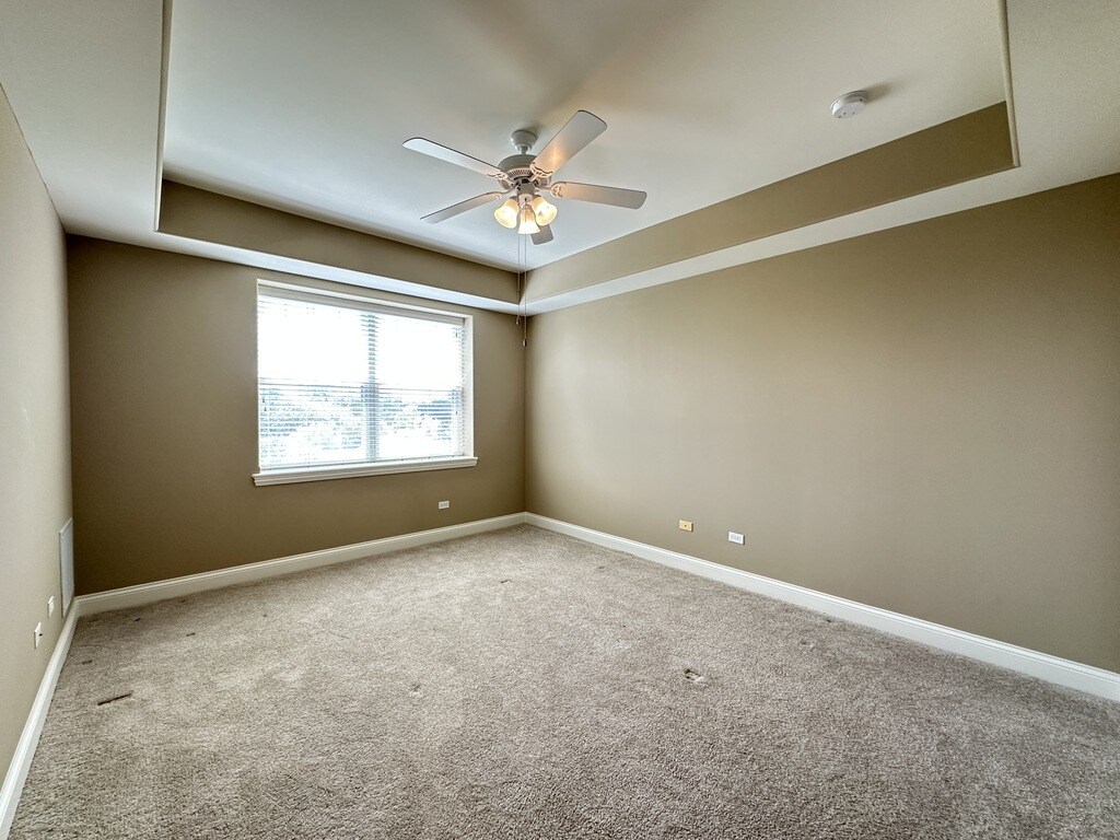 Building Photo - 2 Itasca Place