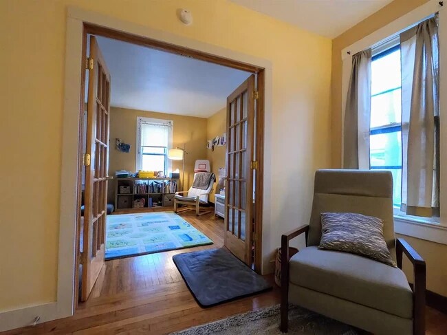 Building Photo - 201 Linn St