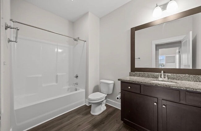 Building Photo - Like New Garden View Townhome in Graham